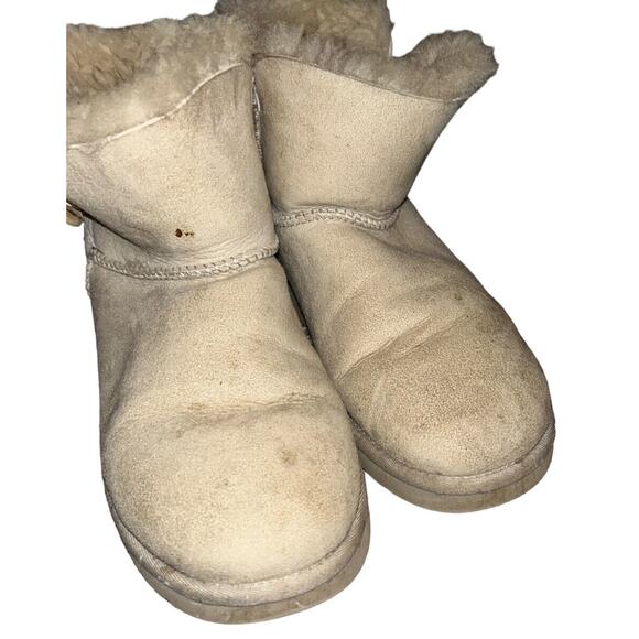 UGG Australia Women's 7 Short Bailey Button Boots 3352 Sand EUR 38 Sheepskin - Picture 2 of 11